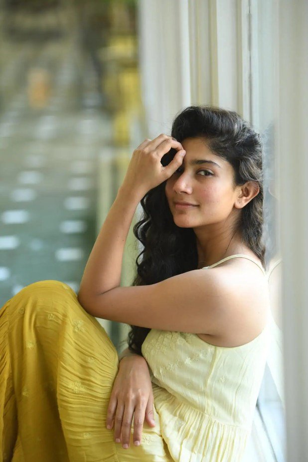 Is that this Sai Pallavi who says no to appeal..?  I can not imagine it..-oneindia news