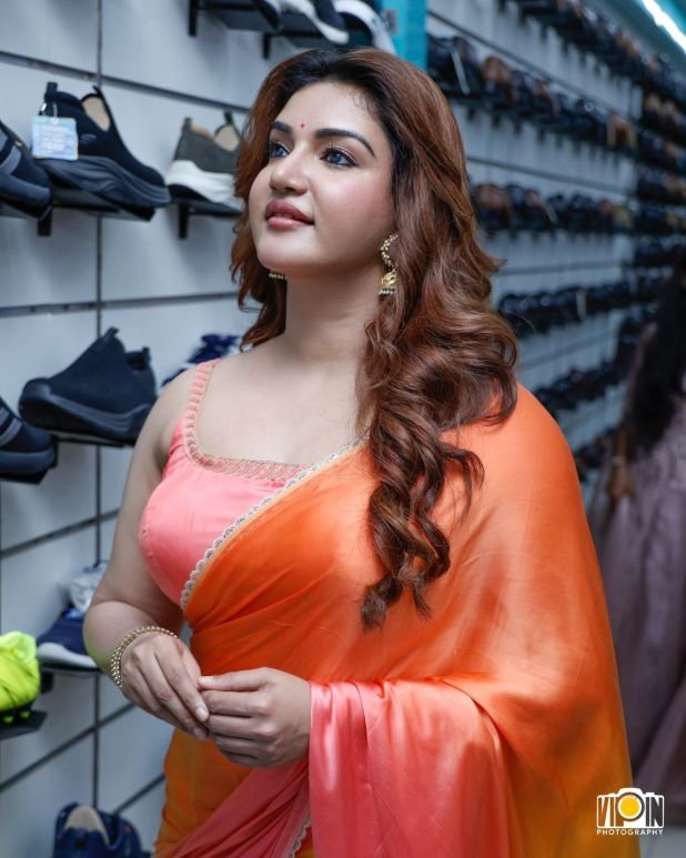 Honey rose-At the opening ceremony of the shop.. Honey rose put up a charming shop..!  Sleepless youth..!-oneindia news