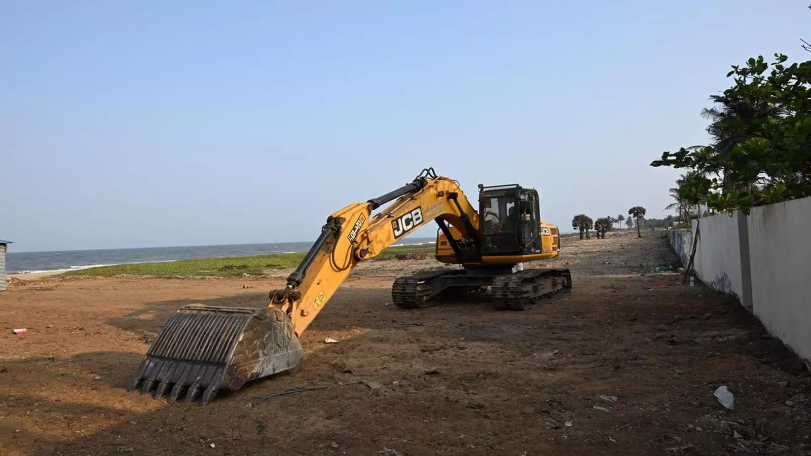 Chennai Engambakkam beach beautification project!  Southern National Green Tribunal banning order!-oneindia news