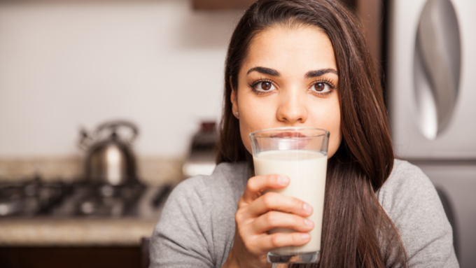 How much milk can one drink per day?  Who better to stop drinking...-oneindia news