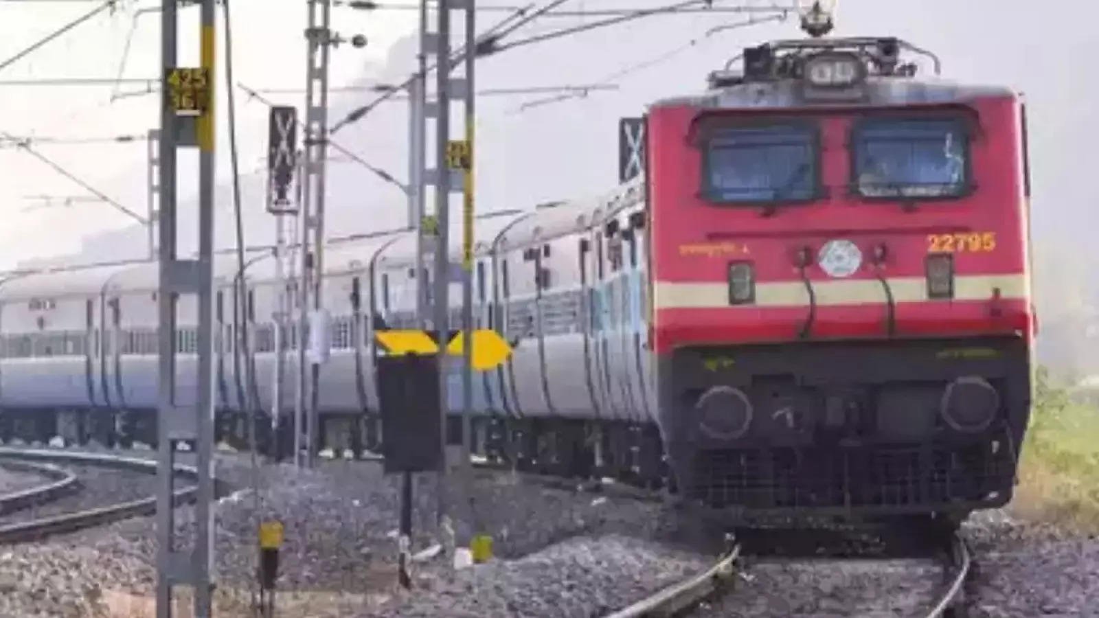 Kerala Special Trains Extended, Good News for Passengers: Kerala Special Trains Extended through Coimbatore!  - Kerala special trains running through Coimbatore extended-oneindia news