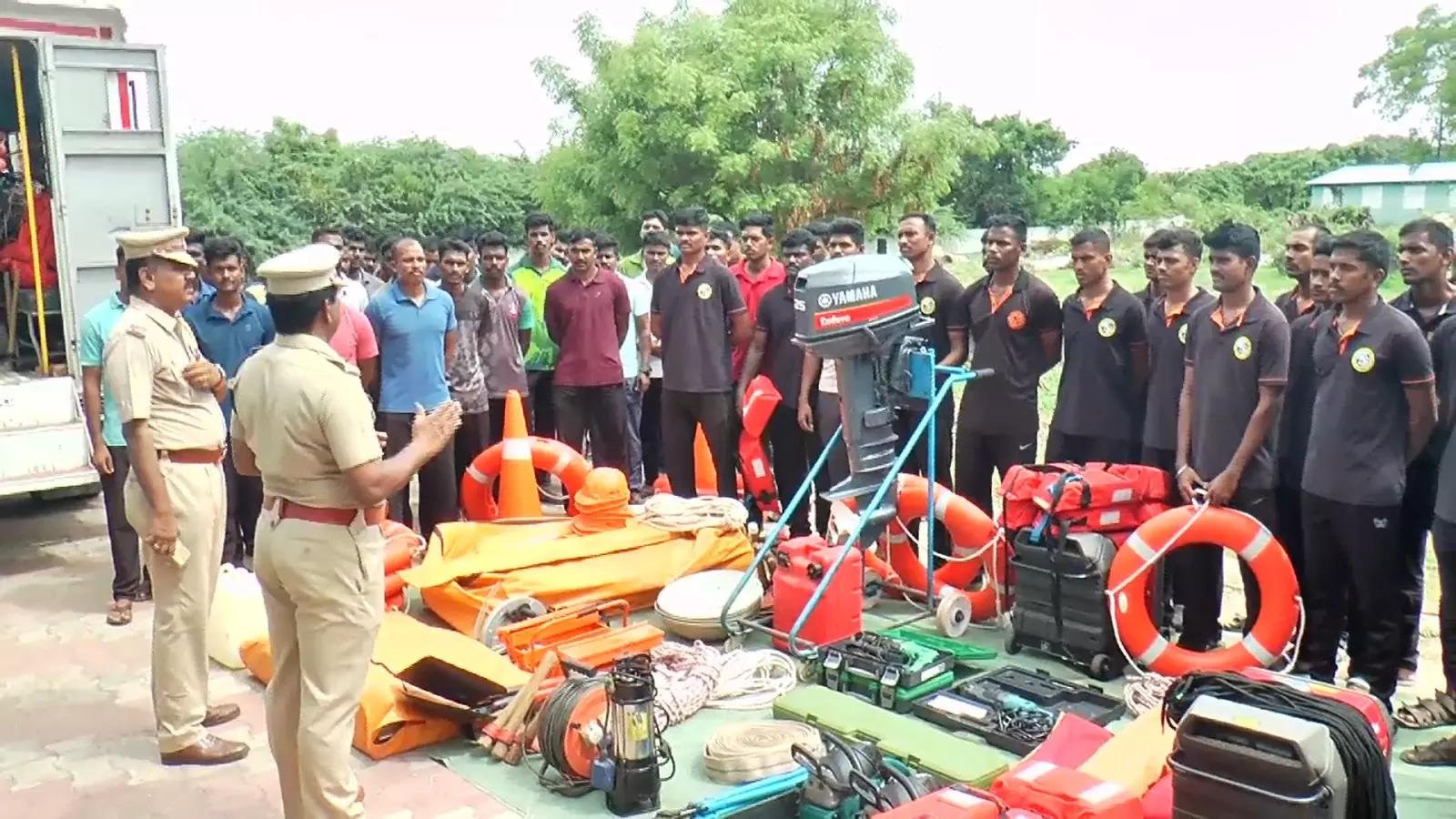 Red alert for Nellie district!  State disaster rescue team ready!-oneindia news