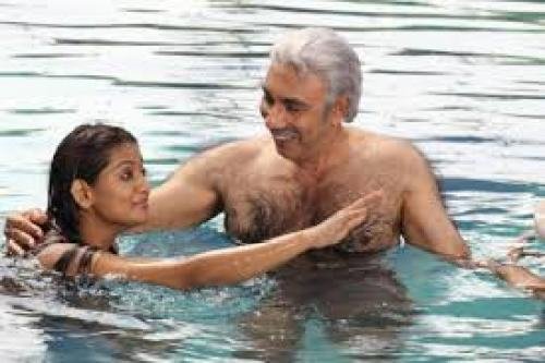 Even his daughter-in-law Satyaraj acted in a swimming costume..!  The information published by him..!-oneindia news