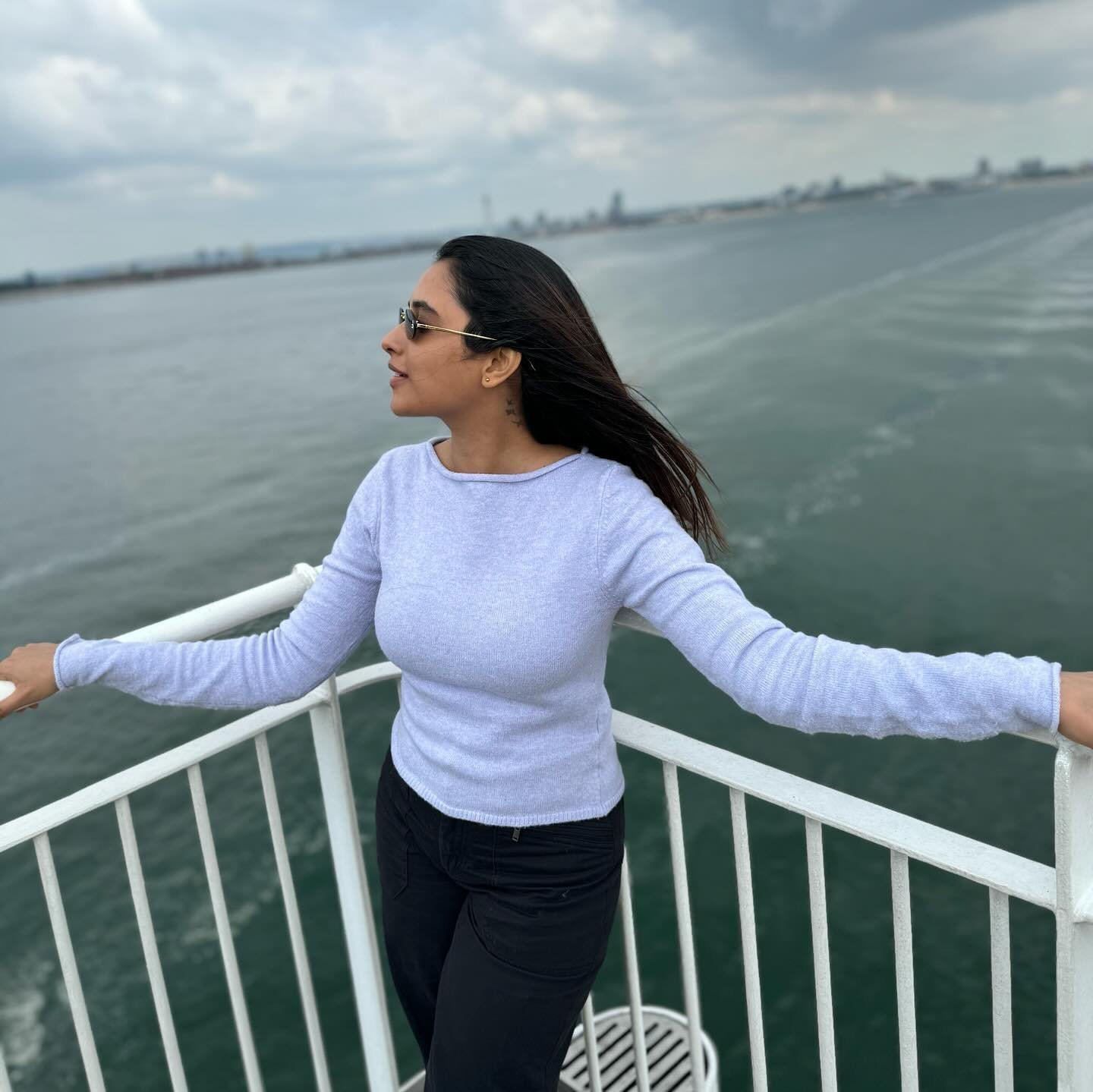 Priyanka Mohan celebrating her summer vacation... Photos viral...-oneindia news