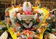 Court reprimands person who asked for free darshan in temple-oneindia news