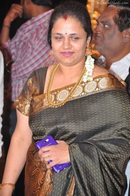 Erukkanchedioram Twithi Puticha N Mama.. Actress Sivaranjani's current status..!-oneindia news