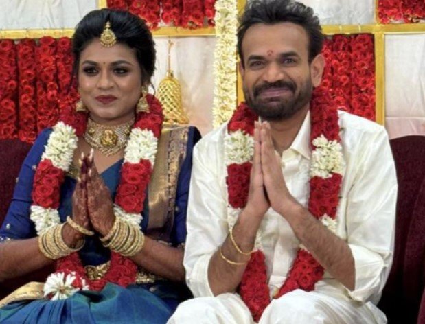 Premji married with 20 years difference..!  Ganga Amaran who did not invite his brother..!-oneindia news