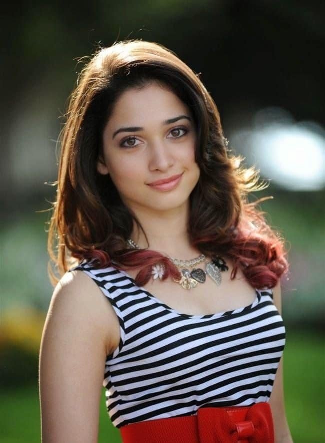 He tortured me by hanging me upside down in the bungalow..Tamanna sensational information about Sundar C..!-oneindia news