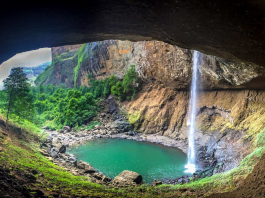 Weekend Getaway From Mumbai, Do you know about the amazing waterfall hidden in Maharashtra?-oneindia news